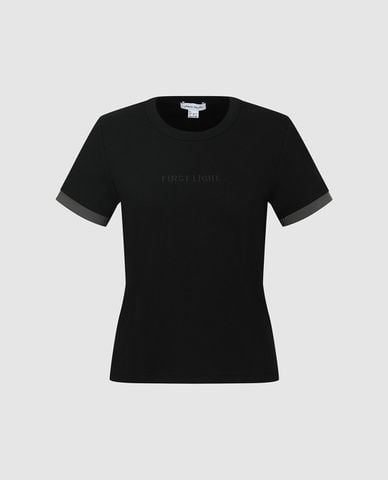  URBAN REVIVO - Áo thun nữ cổ tròn tay ngắn phom ôm 