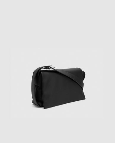  URBAN REVIVO - Túi đeo chéo unisex phom chữ nhật hiện đại 