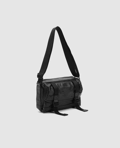  URBAN REVIVO - Túi đeo chéo nam phom chữ nhật cá tính 