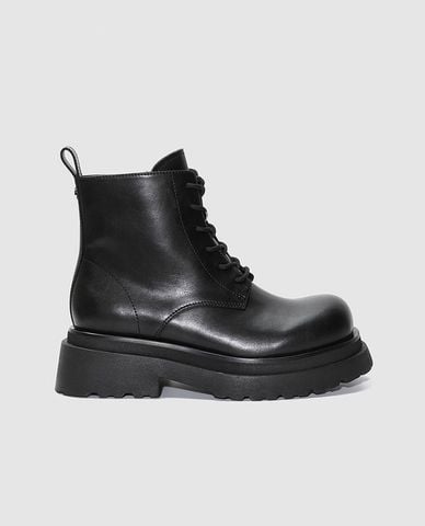  URBAN REVIVO - Giày boots nam cổ cao mũi tròn 