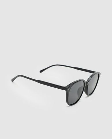  URBAN REVIVO - Kính mát nữ gọng vuông tối giản 