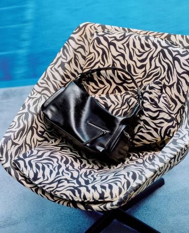  URBAN REVIVO - Túi đeo vai nữ phom chữ nhật túi hộp 