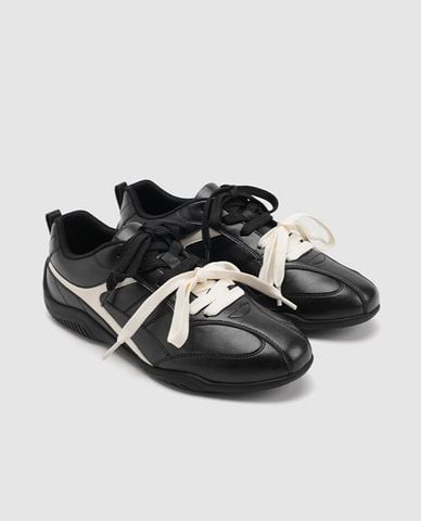  URBAN REVIVO - Giày sneakers nữ cổ thấp phối nơ 
