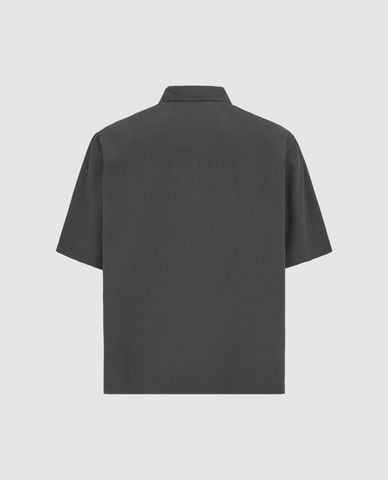  URBAN REVIVO - Áo sơ mi nam cổ bẻ tay ngắn hiện đại 