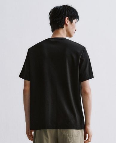  URBAN REVIVO - Áo thun nam cổ tròn tay ngắn dập nổi 