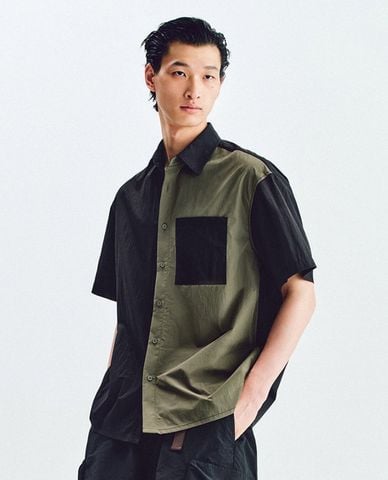  URBAN REVIVO - Áo sơ mi nam tay ngắn phối màu tương phản 