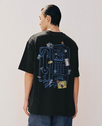 URBAN REVIVO - Áo thun nam cổ tròn tay ngắn tối giản 
