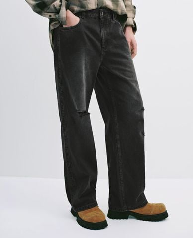  URBAN REVIVO - Quần jeans nam ống đứng rách gối 