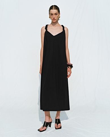  URBAN REVIVO - Đầm hai dây midi cổ V dáng suông 