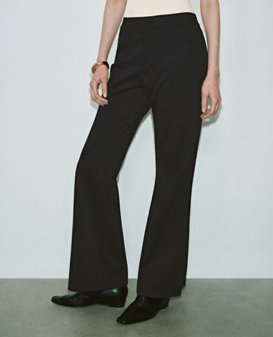  URBAN REVIVO - Quần nữ ống loe lưng cao thanh lịch 