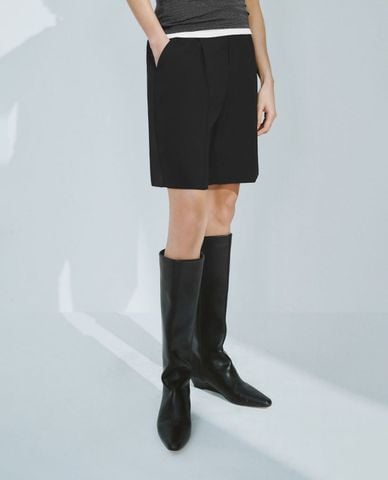  URBAN REVIVO - Quần short nữ ngang gối hiện đại 