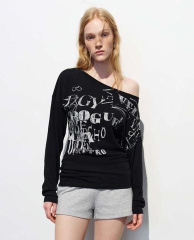 URBAN REVIVO - Áo trễ vai nữ tay dài in họa tiết retro 
