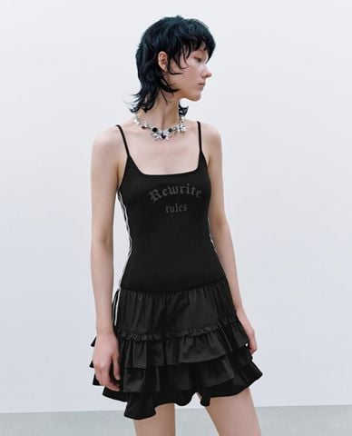  URBAN REVIVO - Đầm hai dây mini xếp tầng dáng xoè 