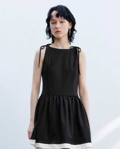  URBAN REVIVO - Đầm sát nách mini cổ tròn thắt nơ 