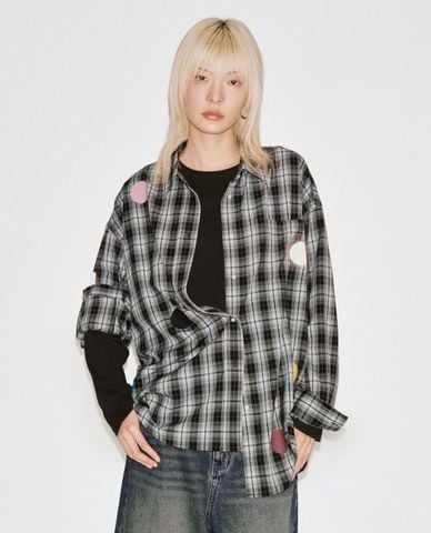  URBAN REVIVO - Áo khoác sơ mi nữ tay dài kẻ caro 