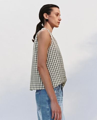  URBAN REVIVO - Áo sát nách nữ cổ yếm kẻ caro 