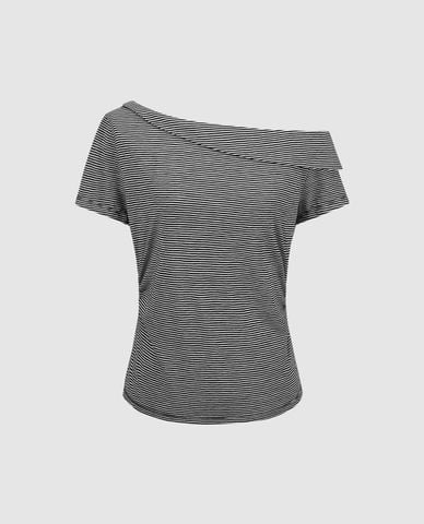  URBAN REVIVO - Áo trễ vai nữ tay ngắn kẻ sọc 