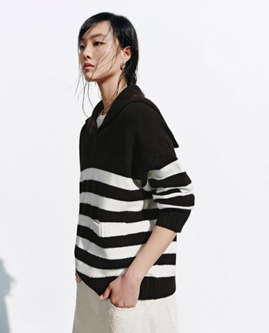  URBAN REVIVO - Áo dệt kim nữ cổ thủy thủ tay dài 