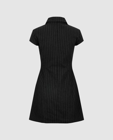  URBAN REVIVO - Đầm polo mini dệt kim kẻ sọc 