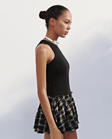  URBAN REVIVO - Đầm sát nách mini kẻ caro 