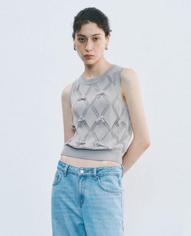  URBAN REVIVO - Áo dệt kim nữ sát nách cổ tròn 