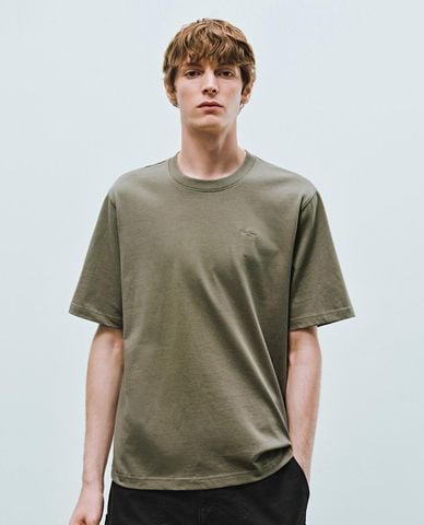  URBAN REVIVO - Áo thun nam cổ tròn tay ngắn 