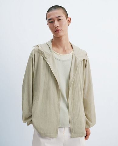  URBAN REVIVO - Áo khoác gió nam phối mũ 