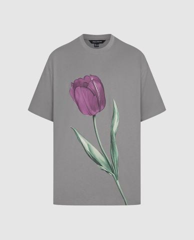  URBAN REVIVO - Áo thun nam cổ tròn tay ngắn in họa tiết 