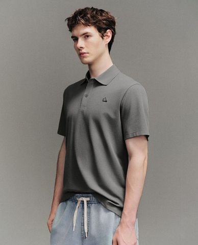  URBAN REVIVO - Áo polo nam cổ bẻ tay ngắn phối họa tiết 