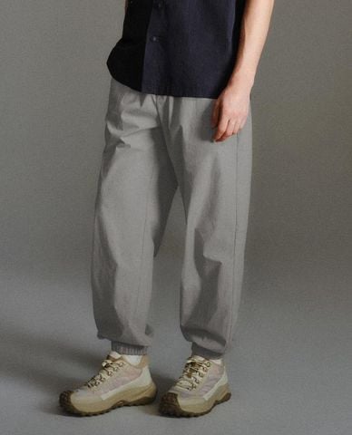  URBAN REVIVO - Quần jogger nam lưng thun phối dây rút 