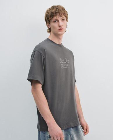  URBAN REVIVO - Áo thun nam cổ tròn tay ngắn 