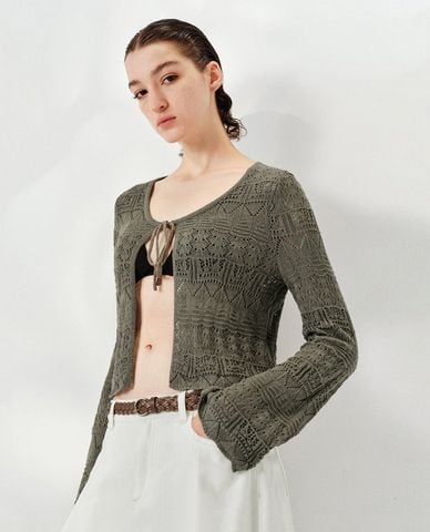  URBAN REVIVO - Áo khoác cardigan nữ đan móc thắt nơ 