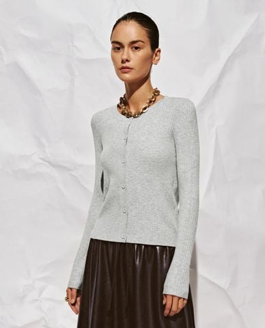  URBAN REVIVO - Áo khoác cardigan nữ cổ tròn tay dài phom ôm 