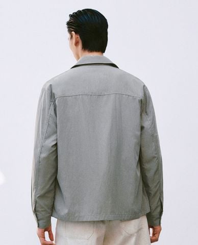  URBAN REVIVO - Áo khoác sơ mi nam cổ bẻ tay dài phối túi 