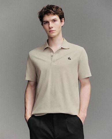  URBAN REVIVO - Áo polo nam cổ bẻ tay ngắn phối họa tiết 