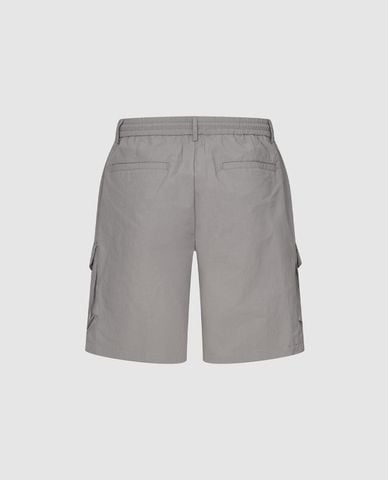  URBAN REVIVO - Quần short nam ống rộng phối túi hiện đại 