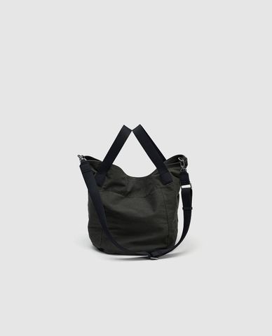  URBAN REVIVO - Túi đeo vai nam hình thang 