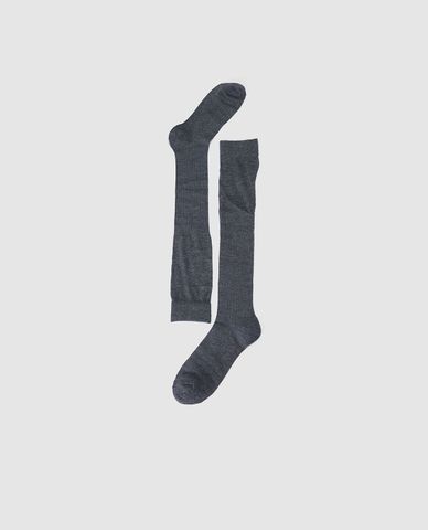  URBAN REVIVO - Vớ nữ cổ cao dệt gân 