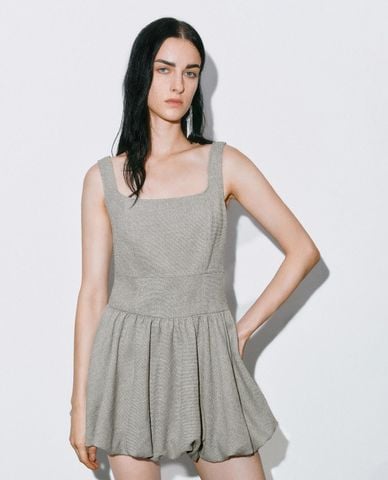  URBAN REVIVO - Đầm hai dây mini cổ vuông 