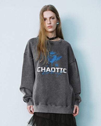  URBAN REVIVO - Áo sweatshirt nữ cổ tròn tay dài in họa tiết 