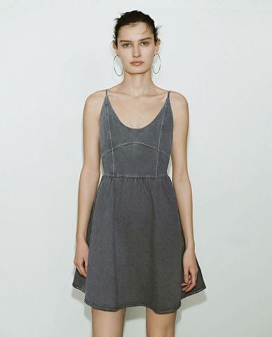  URBAN REVIVO - Đầm hai dây denim mini Cami ALine 