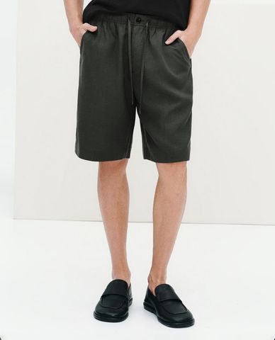  URBAN REVIVO - Quần short nam ống rộng lưng thun 