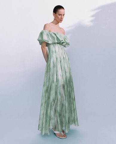  URBAN REVIVO - Đầm trễ vai maxi nữ tính 