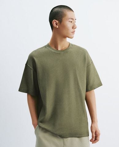  URBAN REVIVO - Áo thun nam cổ tròn tay ngắn 