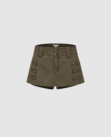 URBAN REVIVO - Quần short jeans nữ giả váy đính khuy 