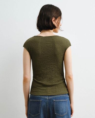  URBAN REVIVO - Áo thun nữ cổ tròn tay ngắn xếp nhún 