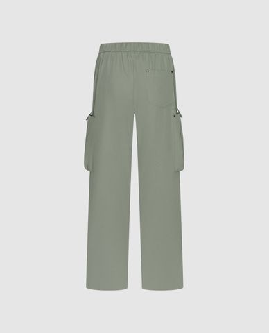  URBAN REVIVO - Quần nữ ống rộng phối túi hộp hiện đại 