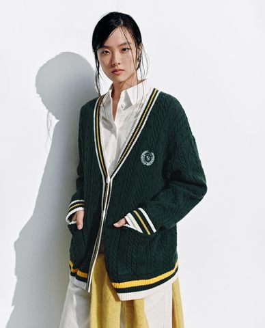  URBAN REVIVO - Áo khoác cardigan nữ cổ V tay dài phối túi 