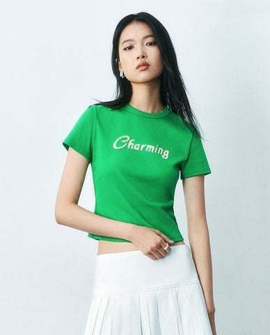  URBAN REVIVO - Áo croptop nữ cổ tròn tay ngắn 