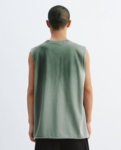  URBAN REVIVO - Áo sát nách nam cổ tròn in họa tiết 